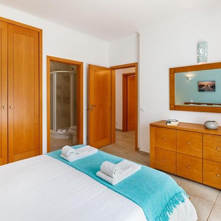 Falesia Beach Villa By The Portuguese Butler オーリョス・デ・アーグァ エクステリア 写真