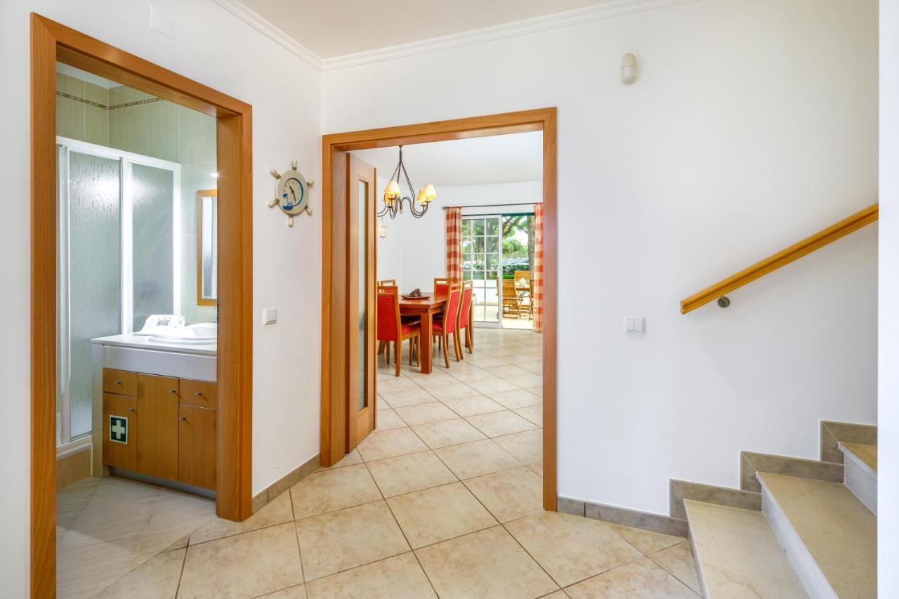 Falesia Beach Villa By The Portuguese Butler オーリョス・デ・アーグァ エクステリア 写真